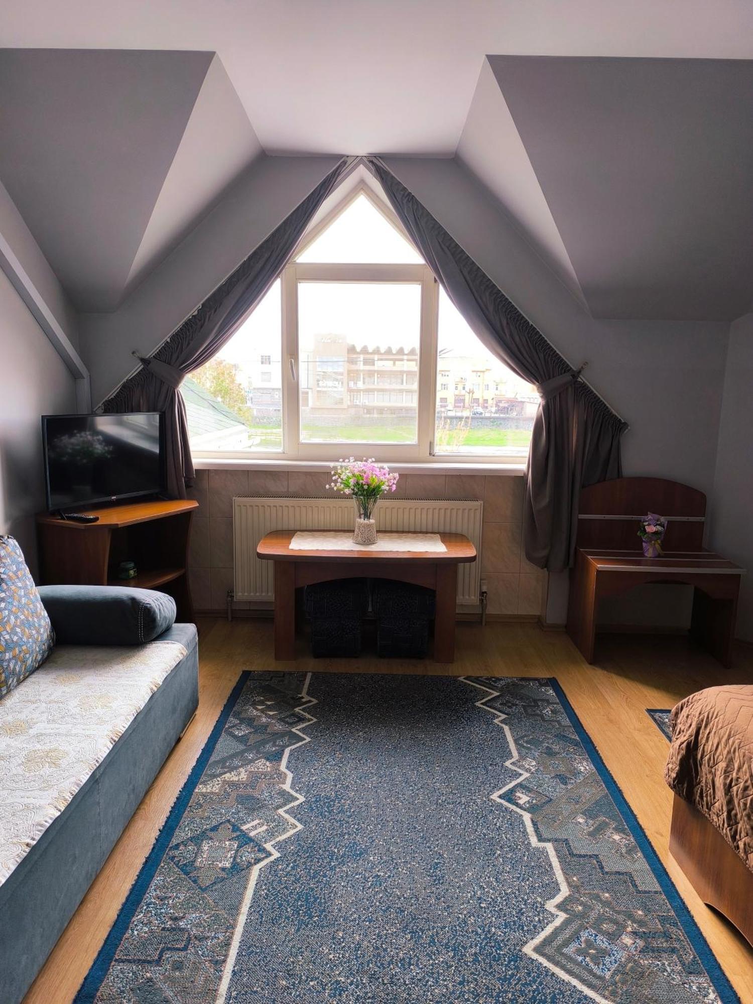 Hotel Delfin Mukatschewo Zimmer foto